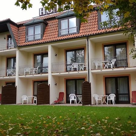 Landhotel Vierjahreszeiten Bad Königshofen im Grabfeld Eksteriør bilde