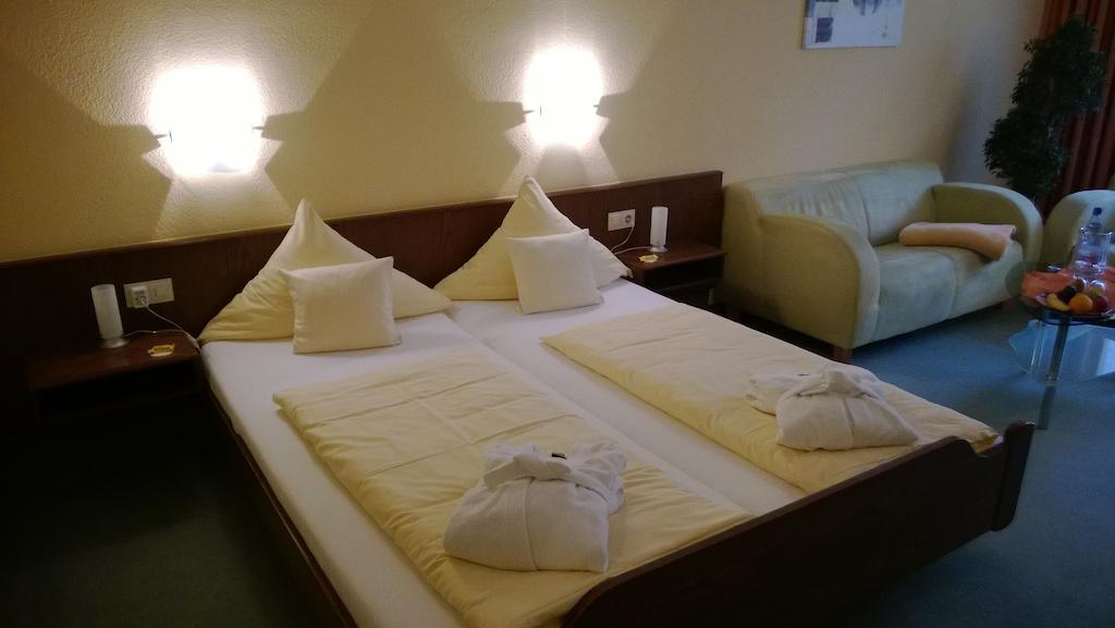 Landhotel Vierjahreszeiten Bad Königshofen im Grabfeld Rom bilde